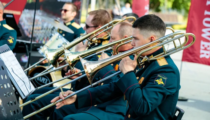 Военные музыканты порадуют своим творчеством