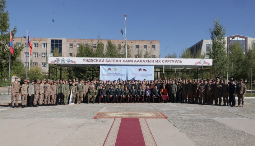 Поисковики России закончили экспедицию в Монголии