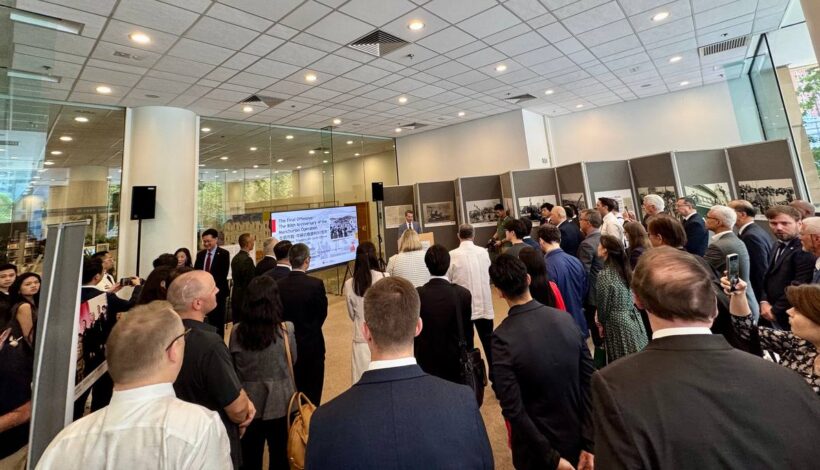 Жителям Гонконга представили историческую выставку из России