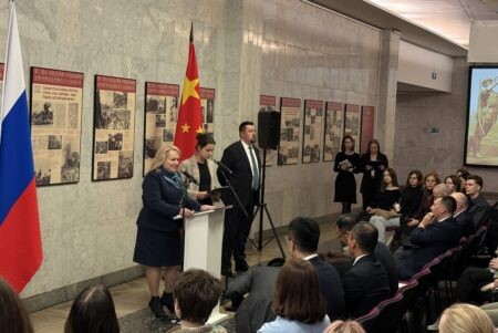 Российско-китайская выставка открылась в Музее Победы