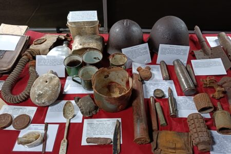 О поисковых отрядах Росгвардии узнали гости «Парка Победы»