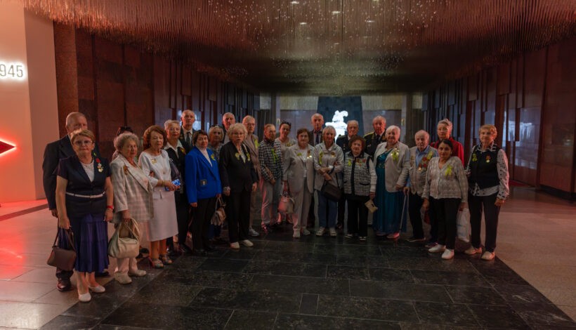 Блокадники Ленинграда посетили Музей Победы