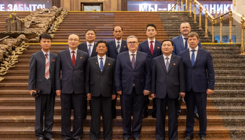 Гости из КНДР побывали в Музее Победы