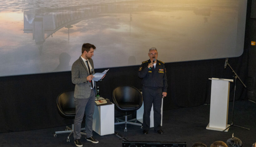 Итоги и уроки советско-японской войны обсуждают в Музее Победы