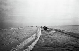 Законодатели призывают быть достойными подвигов предков