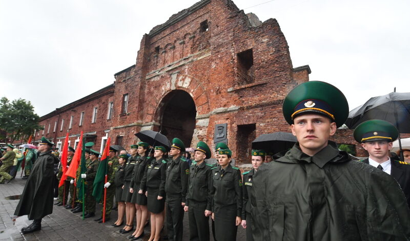 Новая скульптурная композиция появится в Брестской крепости