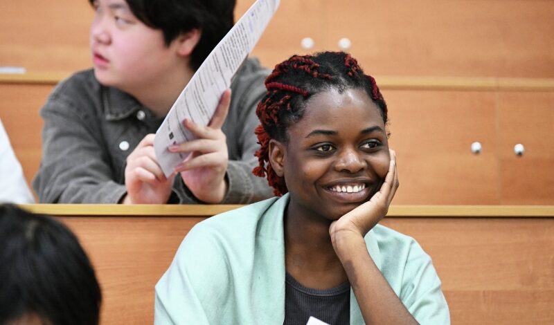 Озвучены имена послов российского образования и науки