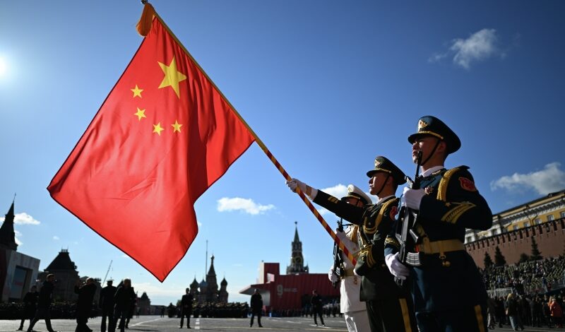 Молодежь России и Китая спела в честь 80-летия Победы