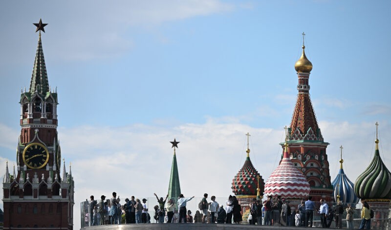 Уличные выставки воспоют Москву