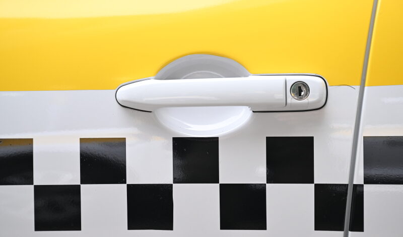 Социальное такси довезет до поликлиники