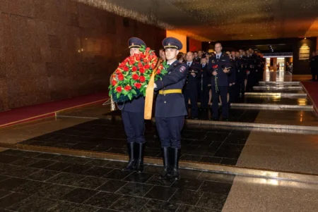Правоохранители почтили память героев в Музее Победы