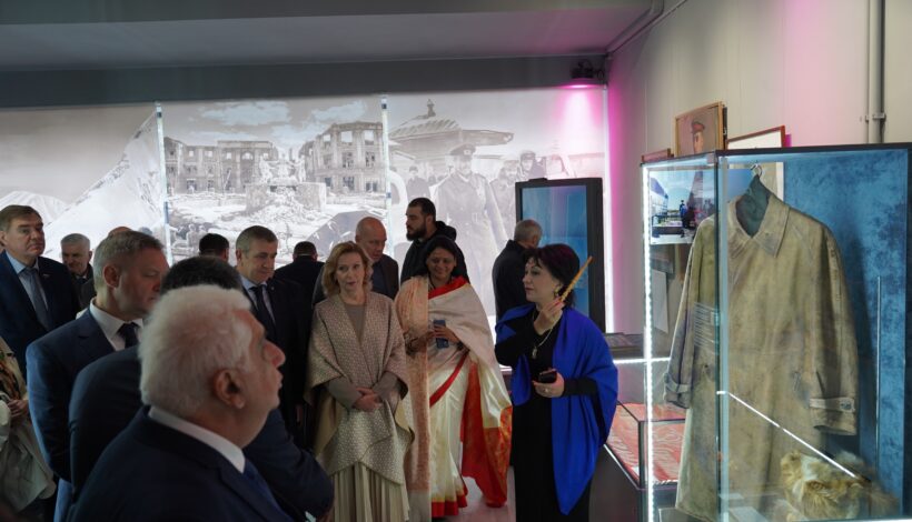 Участники международного форума посетили обновленный музей