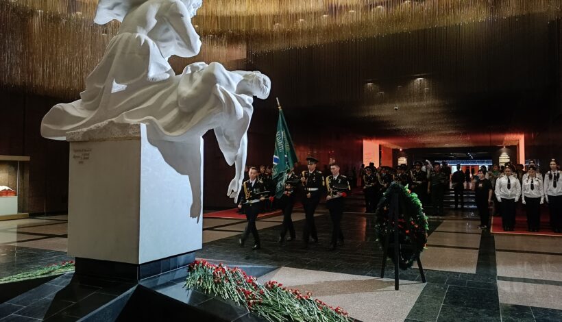 Участники слета «Кадеты Отечества» посетили Музей Победы