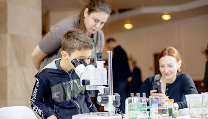 Столица погрузилась в мир науки