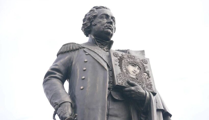 Памятник великому полководцу открыли в Кузбассе