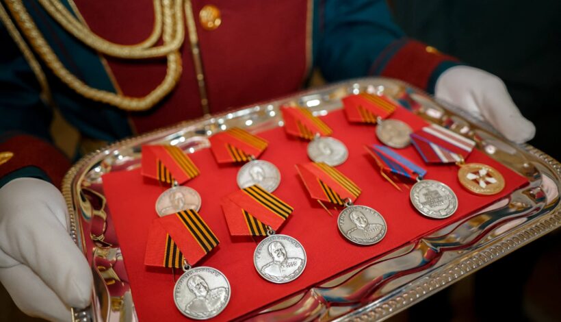 Росгвардейцев наградили за мужество и отвагу