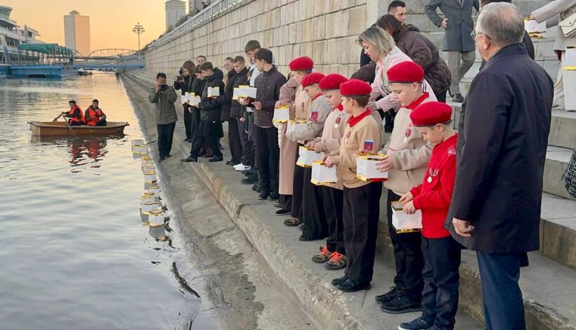 Российские школьники поблагодарили корейских героев