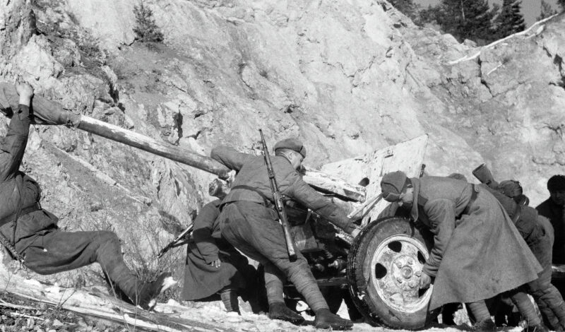 Память героев почтили в Словакии