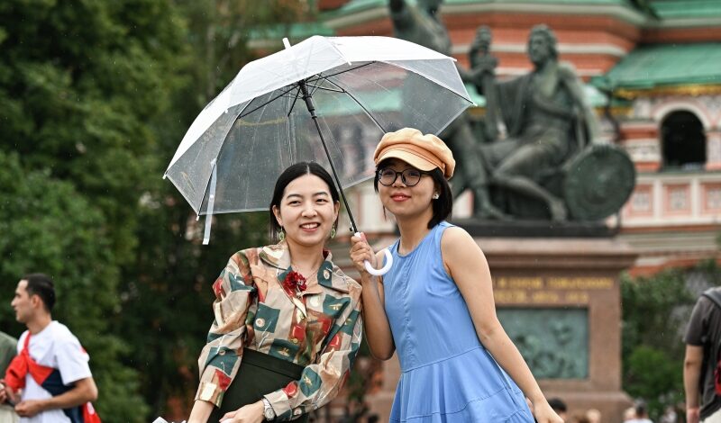 Число иностранных туристов в Москве выросло