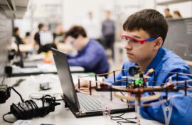 Определены финалисты олимпиады по робототехнике