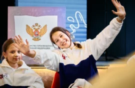 Детям подарили радость творчества