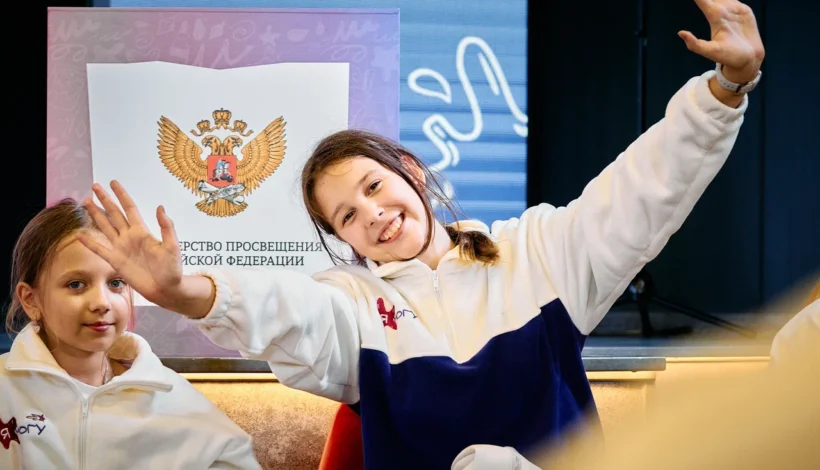 Детям подарили радость творчества