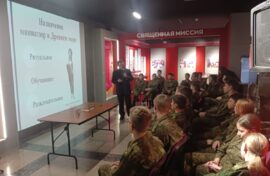 Школьникам рассказали о создании военно-исторических миниатюр