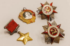 Награды Героя Советского Союза передали Музею Победы