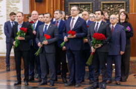 Подвиг советского народа почтили в Музее Победы