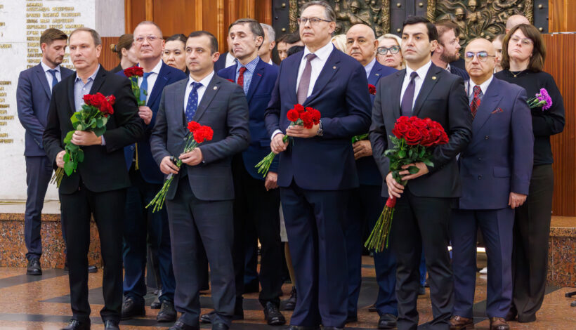 Подвиг советского народа почтили в Музее Победы