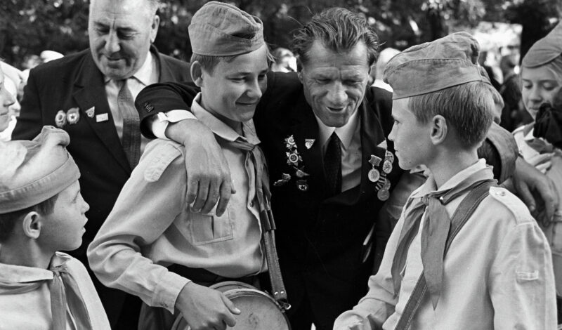 90 лет учреждению ордена «Знак Почета»