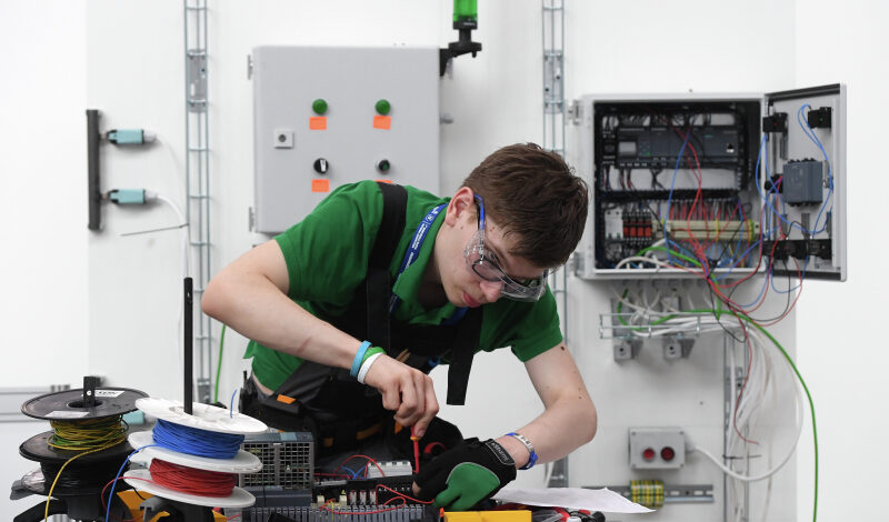 Финал чемпионата «Профессионалы» пройдет в Санкт-Петербурге