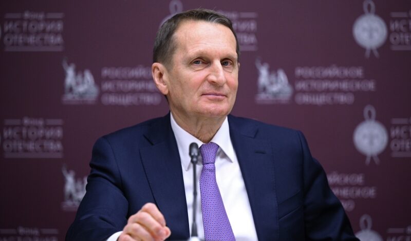 Авторов молодежных проектов наградили