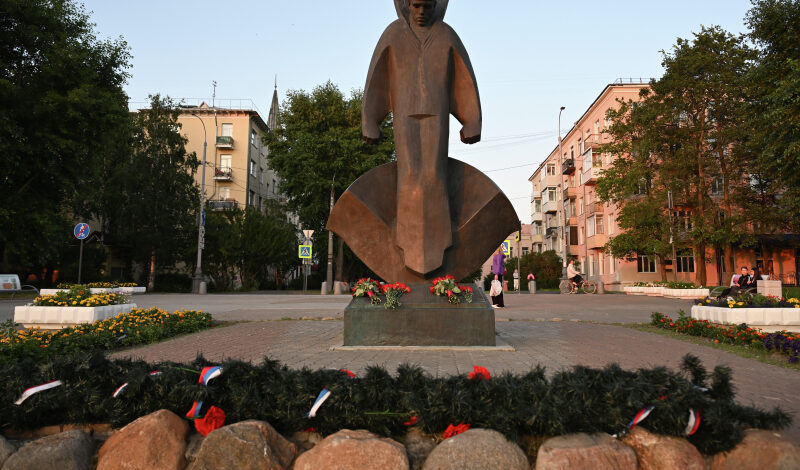 Свыше 100 докладов посвятили защитникам Отечества