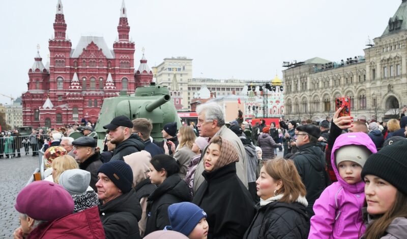 Музей под открытым небом посетили десятки тысяч людей