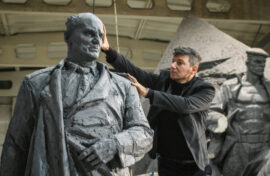 Память о разведчике увековечат