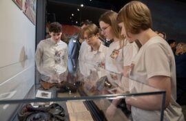 Школьники узнают о добровольцах в годы войны