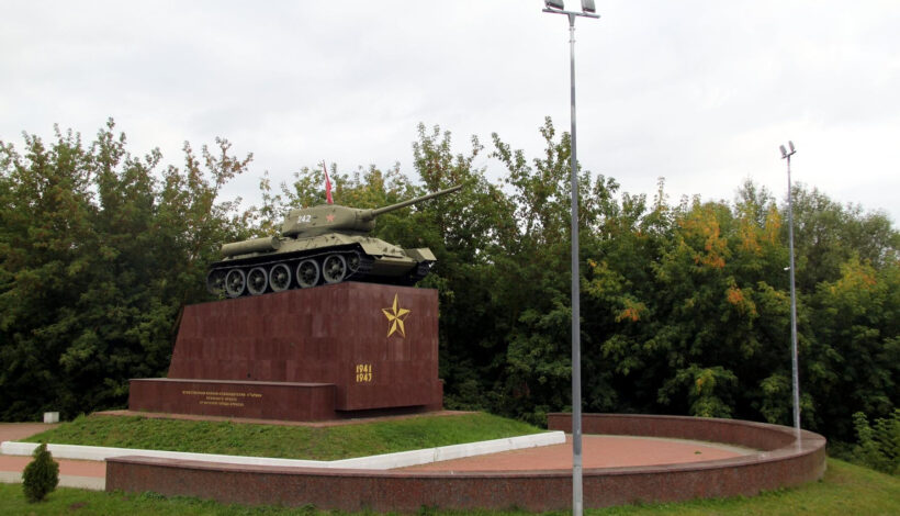 Отремонтировали дороги к военным мемориалам