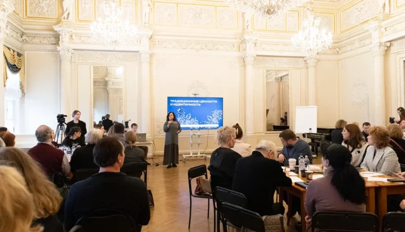 Педагоги творческих вузов прошли обучение