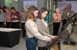 Обновленная экспозиция о Романовых открылась в Донецке