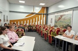 Телемост соединил школьников