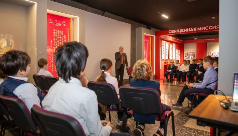 Школьники узнали историю юного защитника столицы