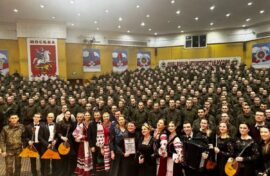 Ансамбль «Россия» исполнил песни Великой Победы