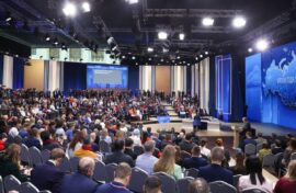 Президент предложил вариант послания в будущее