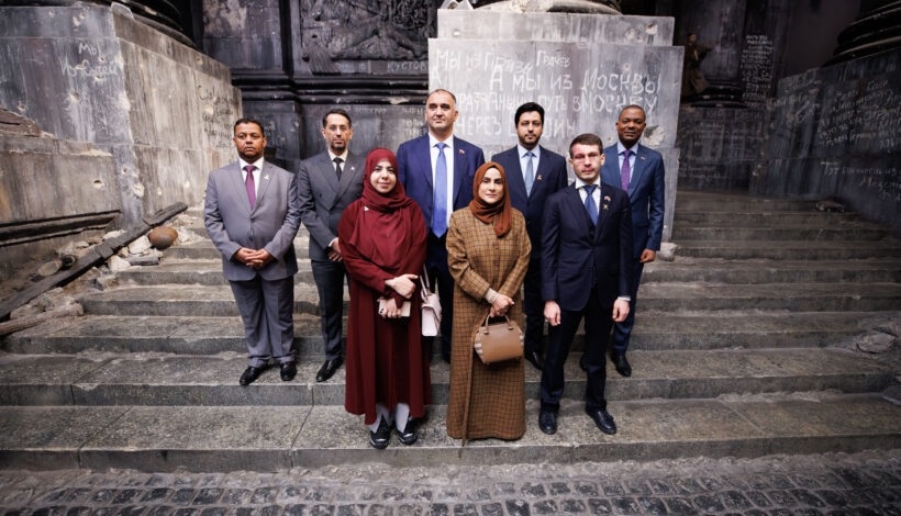 Парламентарии из Омана посетили Музей Победы