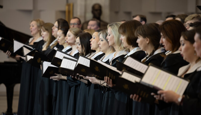 Лучшие хоровые коллективы выступили в Музее Победы