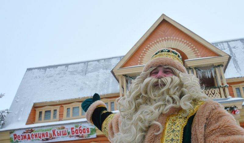 Новогодние обычаи народов России собрали в выставку
