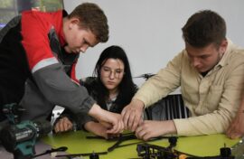 В колледжи и техникумы идут хорошисты