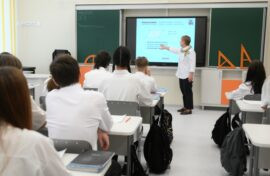 Миллионы школьников прошли профориентационные курсы