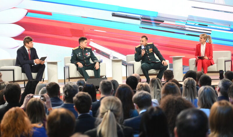 15 тысяч лекций прослушают госслужащие России в 2026 году